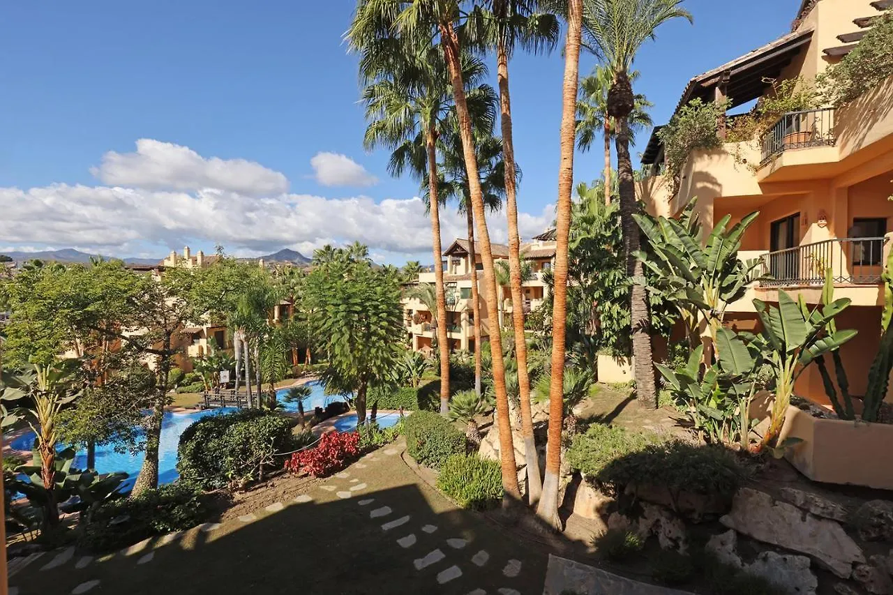El Campanario Apartment - Pool View 에스테포나