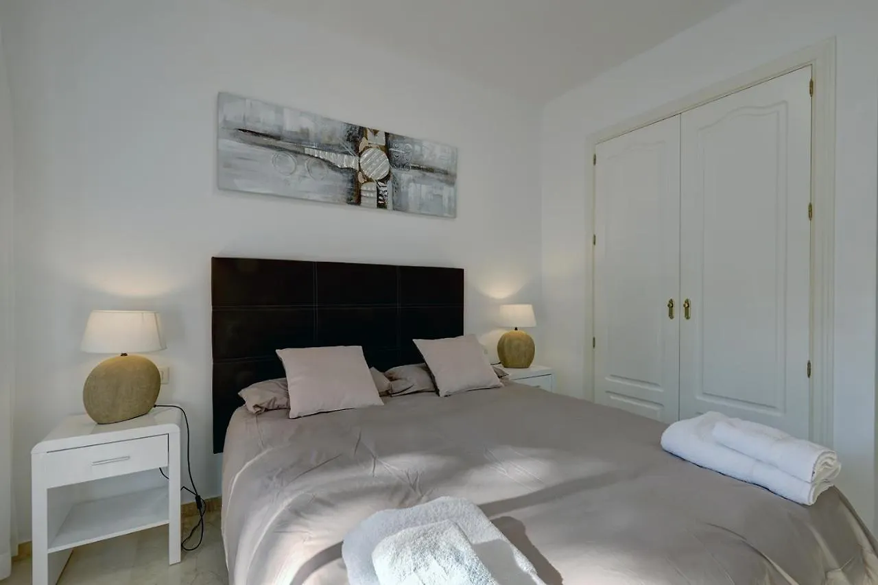 El Campanario Apartment - Pool View Estepona Spain