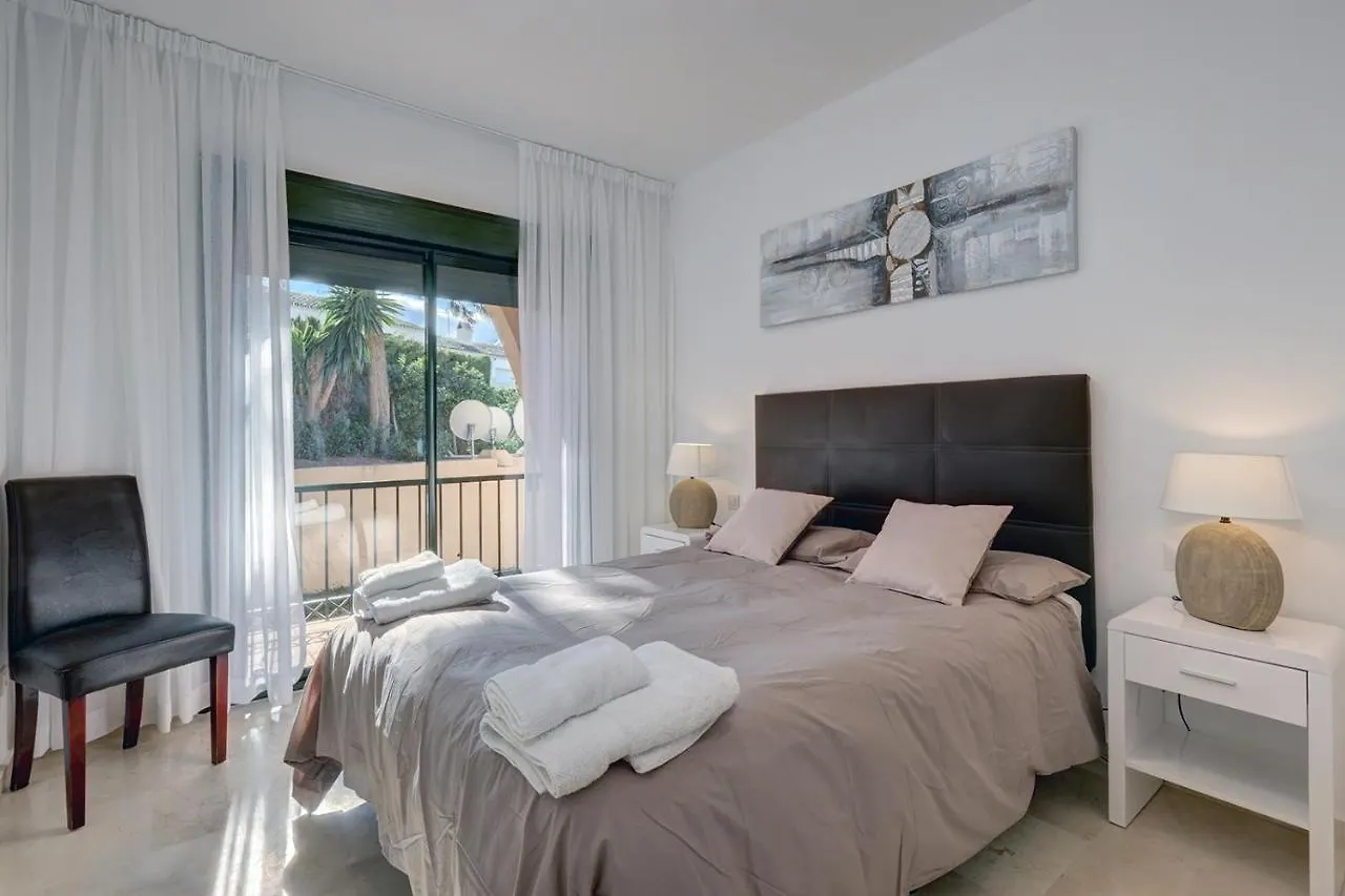 El Campanario Apartment - Pool View Estepona 0*,  Spain